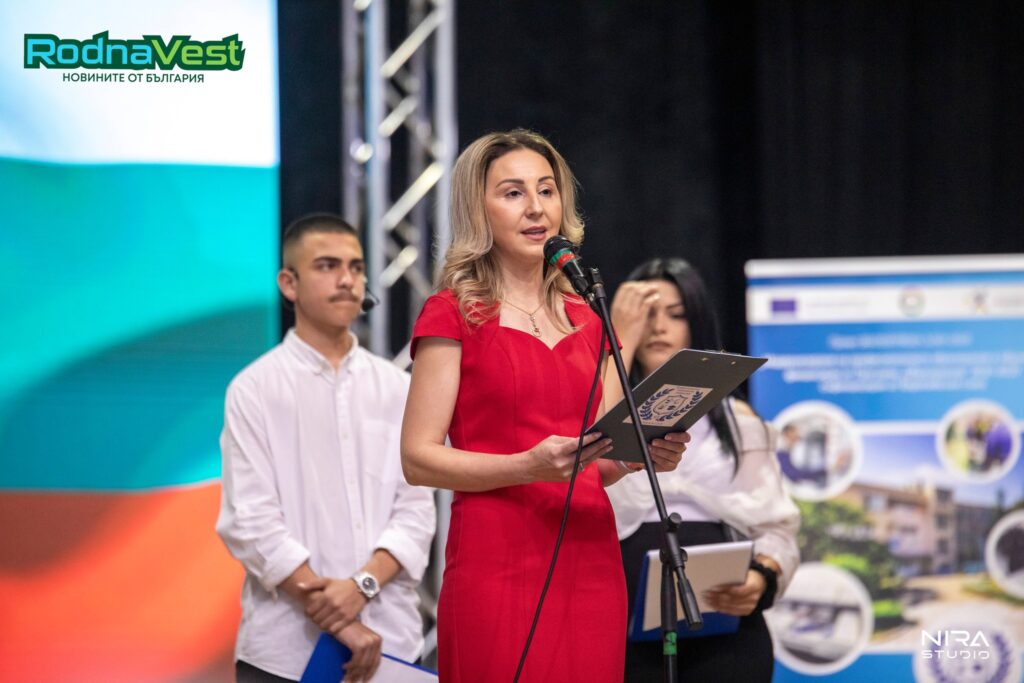  Цветелина Камбурова- Директор на Професионална техническа гимназия; Снимка: RodnaVest , NiRa Studio
