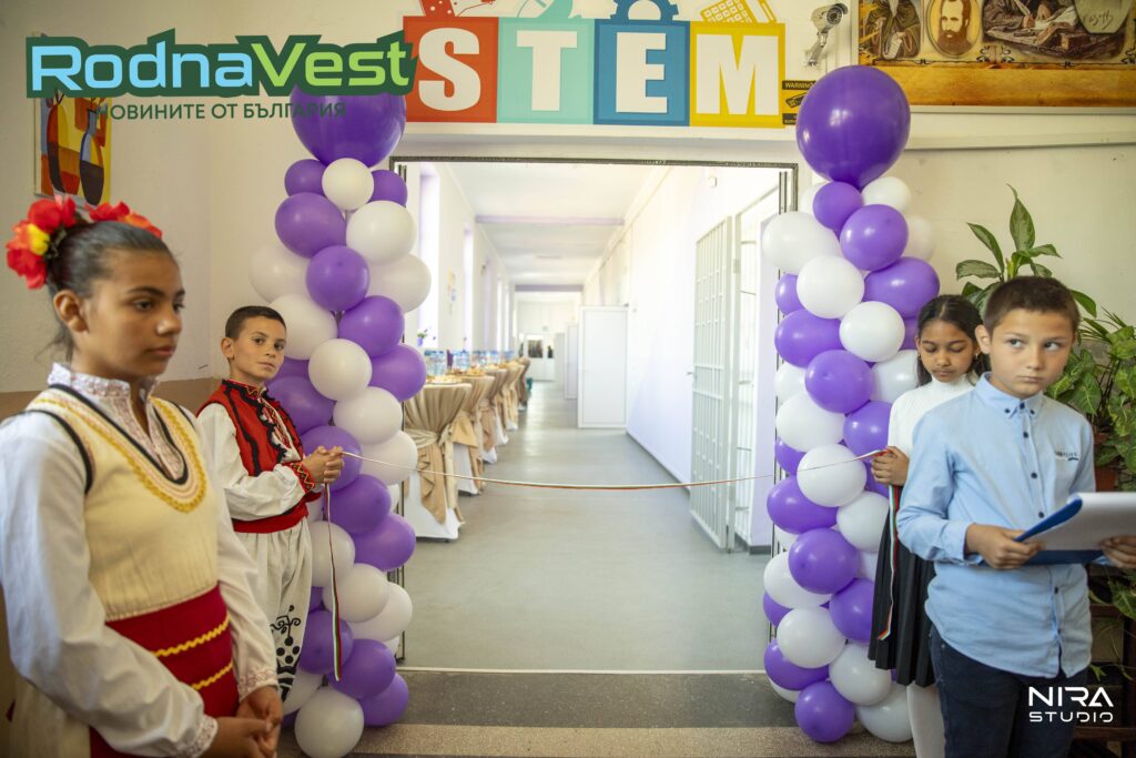 STEM кабинети в училище в село Микрево след обновяване