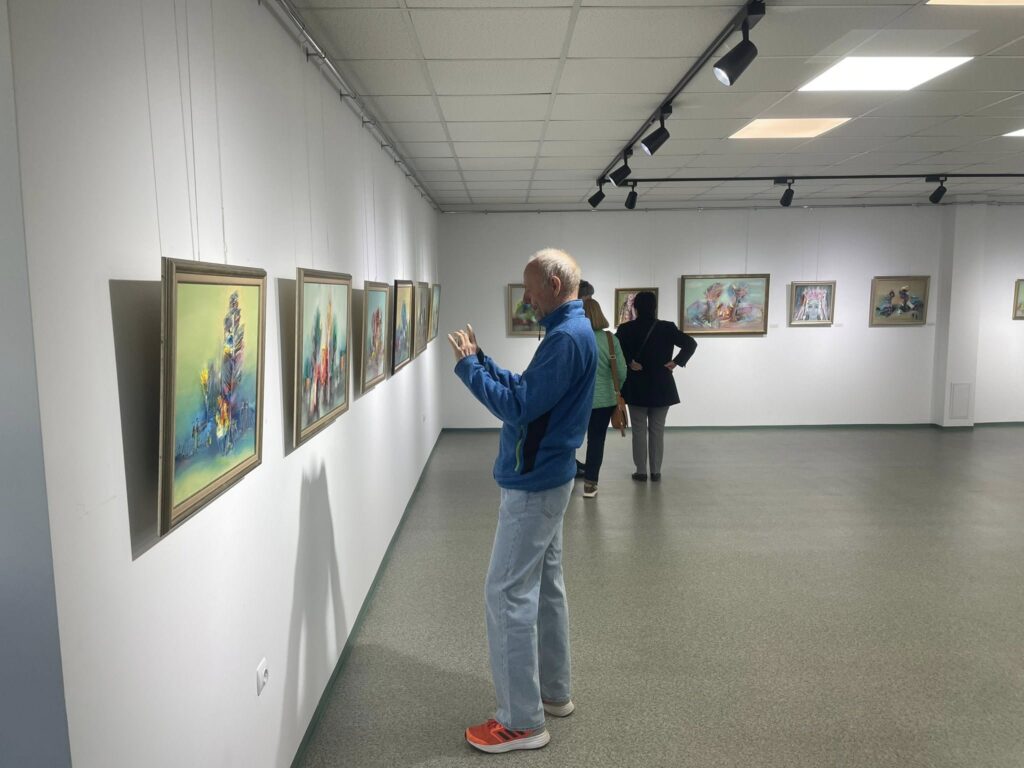 Юбилейна изложба на Цветанка Грънчарова беше открита в Благоевград