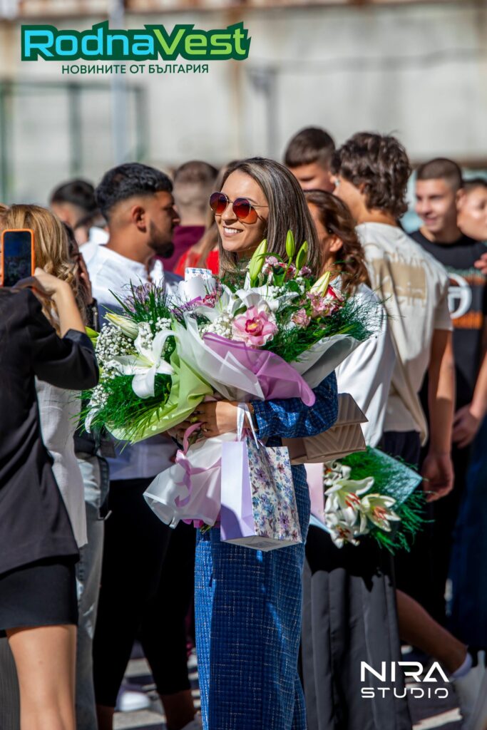 Виолета Вълкова, учител в ПГ „Яне Сандански“, Сандански, автор на поезия