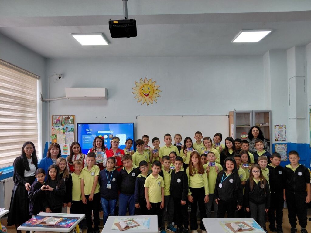 Ученици от Второ ОУ – Сандански отбелязаха Деня на книгата