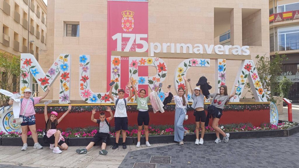 Ученици от Второ ОУ в Сандански по време на обмен в Молина де Сегура, Испания