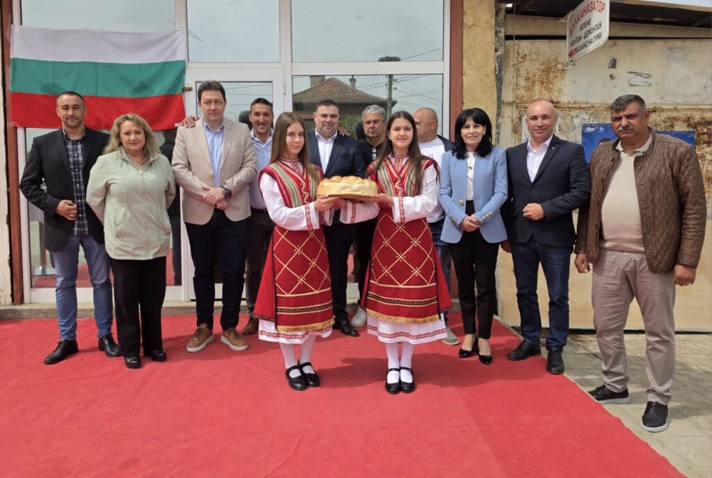 Започна ремонт на улици в село Рупите rodnavest.com