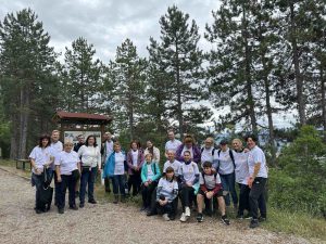 Участници в поход по екопътека „Кръста“ край Благоевград